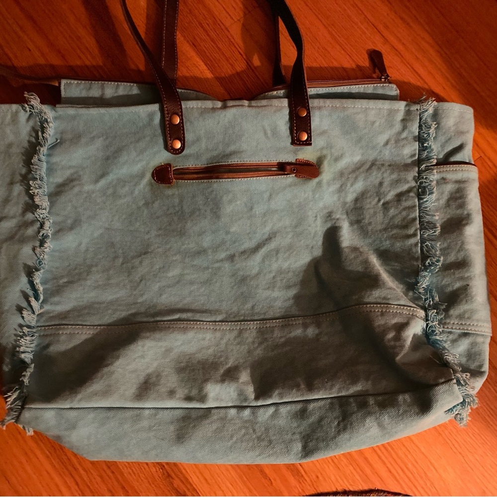 Myra Weekender - Picture 4 of 9